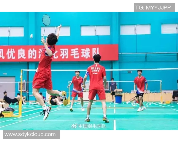 赛后分析:重庆羽毛球队与武汉羽毛球队的战术意识与团队配合探讨 赛后分析:重庆羽毛球队与武汉羽毛球队的战术意识与团队配合探讨