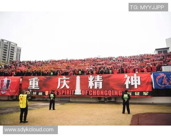 重庆足球队的转型之路探索与挑战大满贯特别报道 重庆足球队的转型之路探索与挑战大满贯特别报道